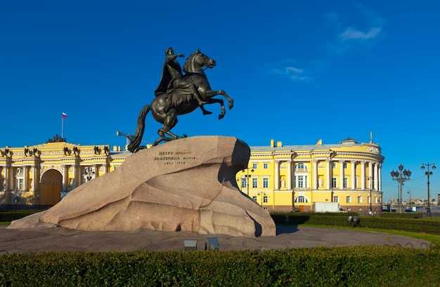 Маршруты с возвратом: куда реально успеть за 10 суток из Петербурга на поезде или самолете